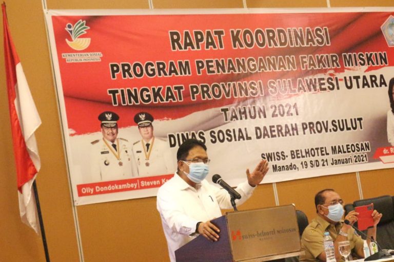 sekprov-sulut-edwin-silangen-berbicara-dalam-rapat-koordinasi-penanganan-fakir-miskin.jpg