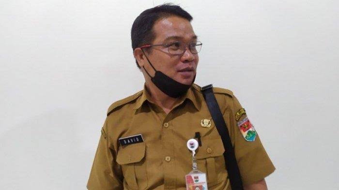 sekretaris-daerah-minahasa-tenggara-david-lalandosjfgjfgj.jpg