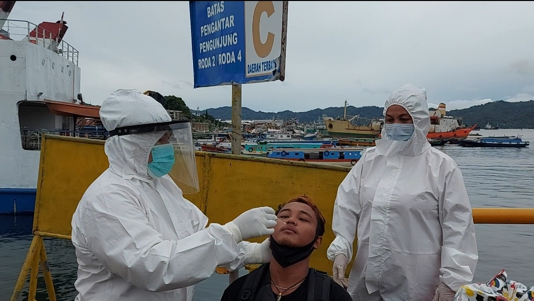 Satu Penumpang di Pelabuhan Bitung Kedapatan Tak Bawa Surat Keterangan Hasil Rapid Test Antigen