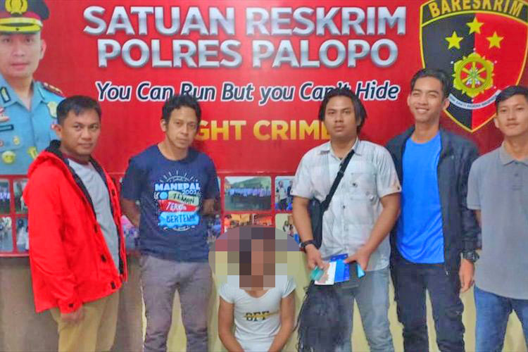 Seorang Pria Tak Sadar Saat Melakukan Video Call Dengan Waria, Dia Pun Menjadi Korban Pemerasan