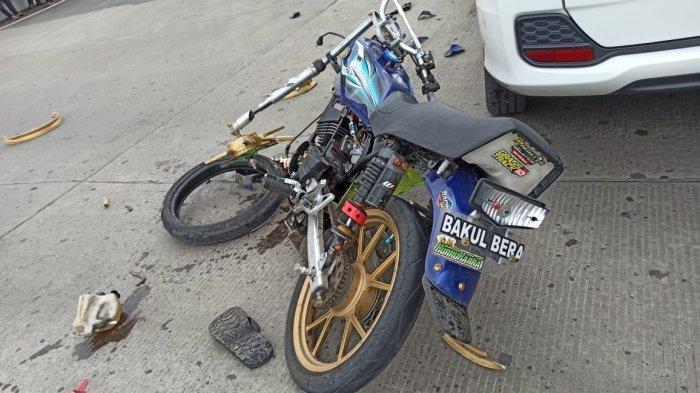 Kecelakaan Maut, Satu Orang Tewas, Motor RX King Tabrakan dengan Truk