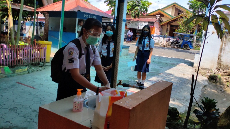 SMP Negeri 1 Kotamobagu Mulai Tatap Muka Terbatas di Sekolah