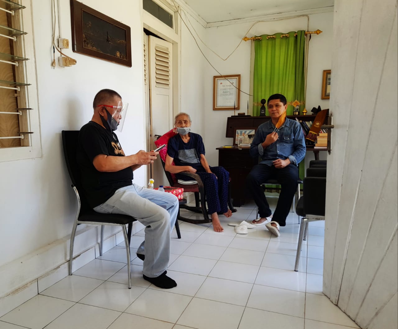 Soni Sumarsono Mantan Pjs Gubernur Kirim Utusan Jenguk Istri Gubernur Pertama Sulut