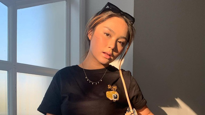 sosok-alea-malika-selebgram-18-tahun-yang-glamor-uang-saku-30-juta-perbulan-1.jpg