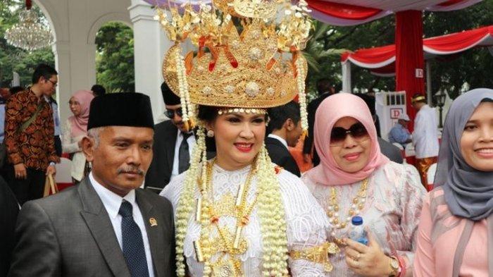 sosok-putri-tertua-try-sutrisno-istri-jenderal-tni-eks-menteri-pertahanan-1212.jpg