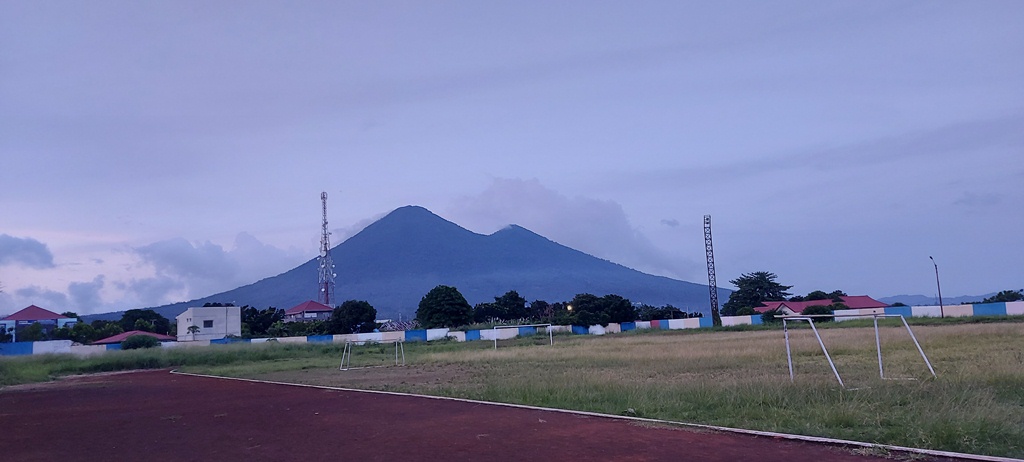 stadion-duasudara-di-bitung-5.jpg