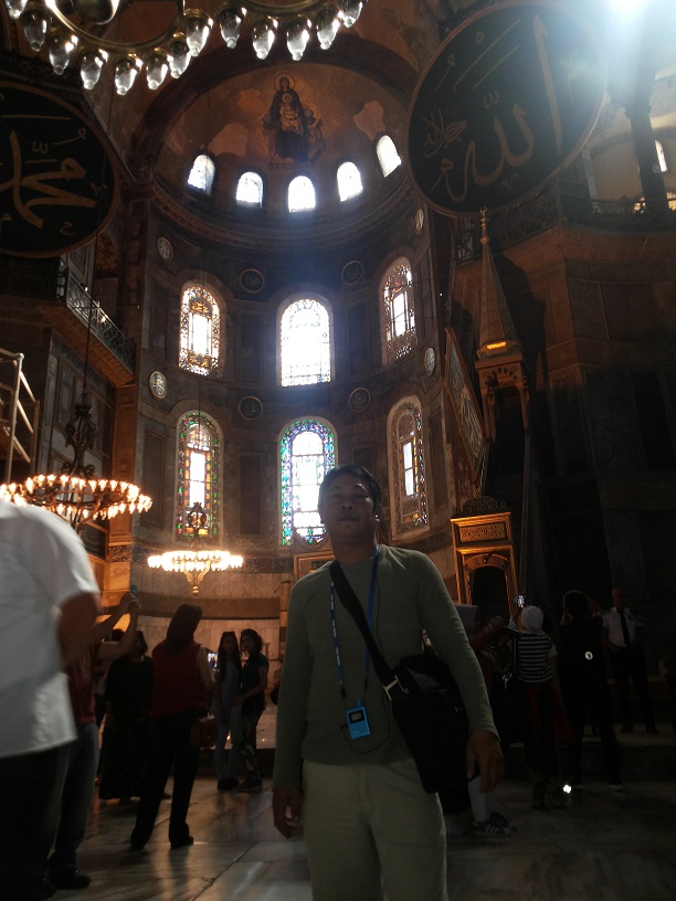 suasana-di-hagia-sophia_20161006_180118.jpg
