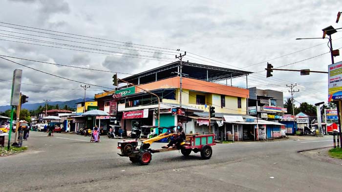 suasana-di-kecamatan-lolak-ibu-kota-bolmong-45854.jpg