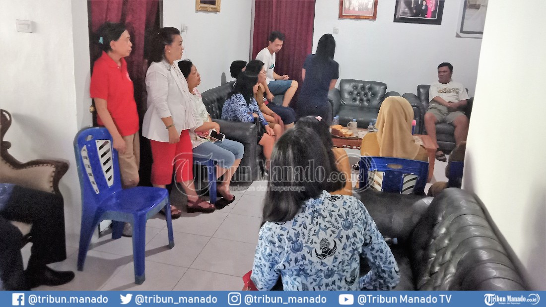 suasana-di-kediaman-timothy-mononutu-di-kelurahan-winangun_20181001_153433.jpg