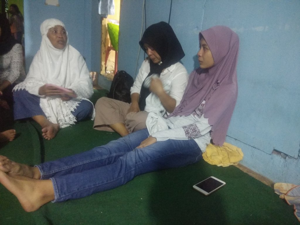 suasana-di-rumah-duka-rengga-aditya-gobel.jpg