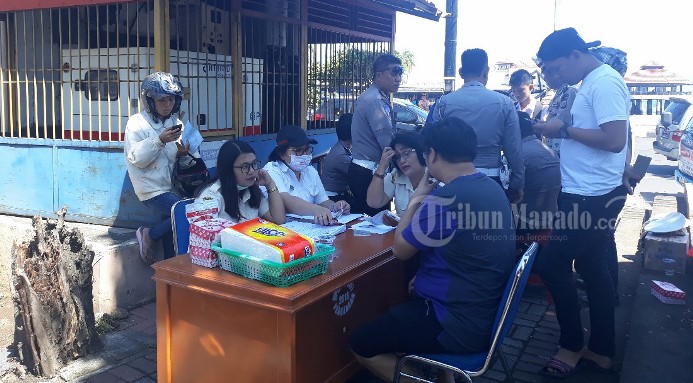 suasana-operasi-pajak-kendaraan-motor_20180828_115107.jpg
