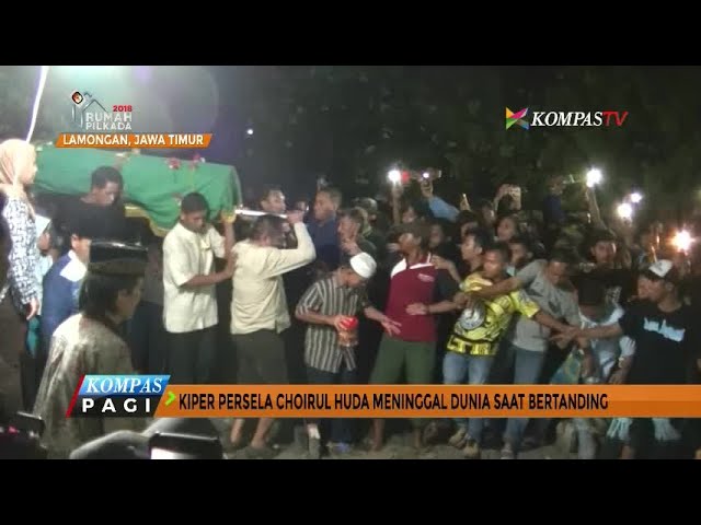 suasana-pemakaman-kiper-persela-choirul-huda_20171016_132950.jpg