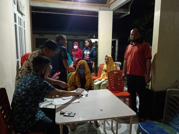 Warga Desa Kayumoyondi Telah Menerima BST Tahap II