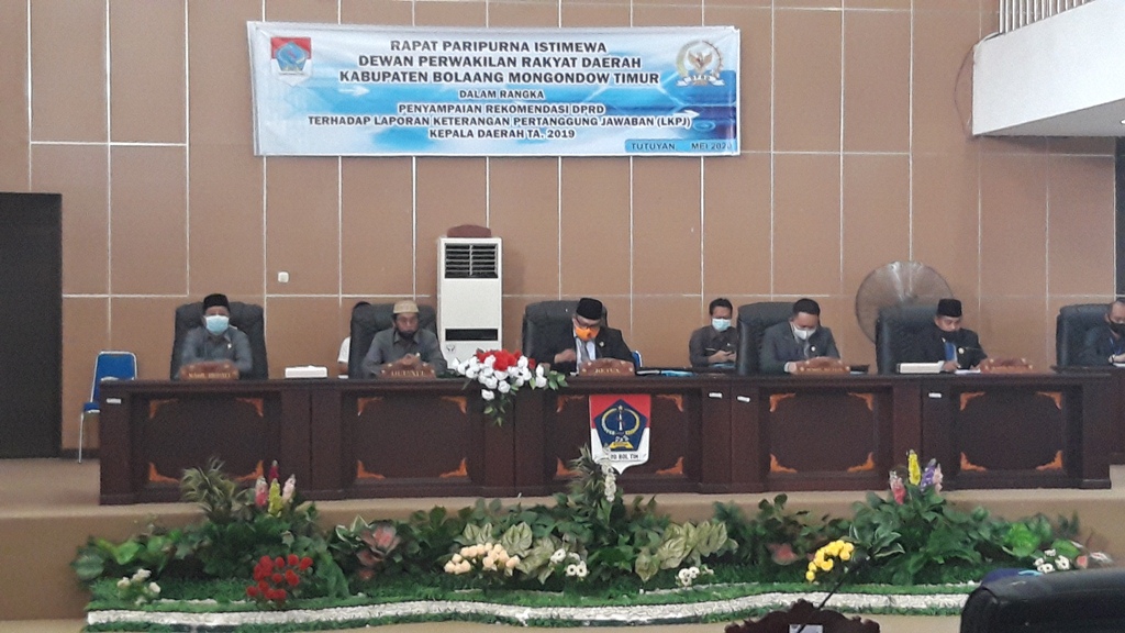 Paripurna Dalam Rangka Penyampaian Rekomendasi DPR atas LKPJ Kepala Daerah Tahun Anggaran 2019