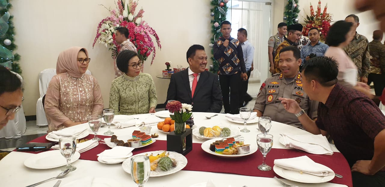 Tatong Bara dan Jajaran Pemkot Safari Natal ke Gubernur