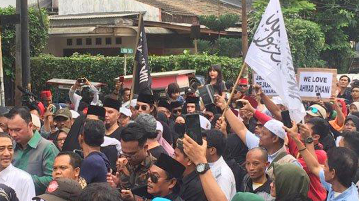 Merinding, Takbir dan Selawat Iringi Kepulangan Ahmad Dhani, Dari Rutan Cipinang ke Pondok Pinang