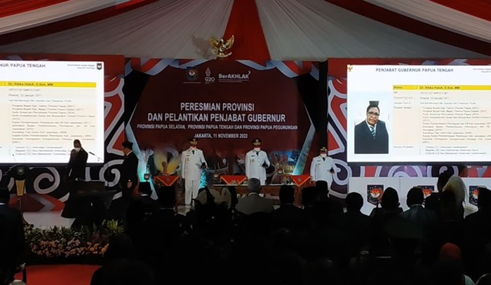 tiga-provinsi-baru-di-papua-diresmikan-para-pj-gubernur-terdiri-dari-rektor-hingga-kepala-kejati.jpg