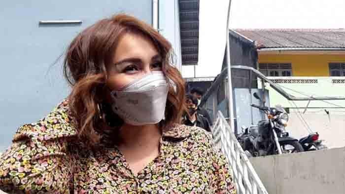 Ini Tujuan Ayu Ting Ting Potong Rambut Setelah Batal Nikah