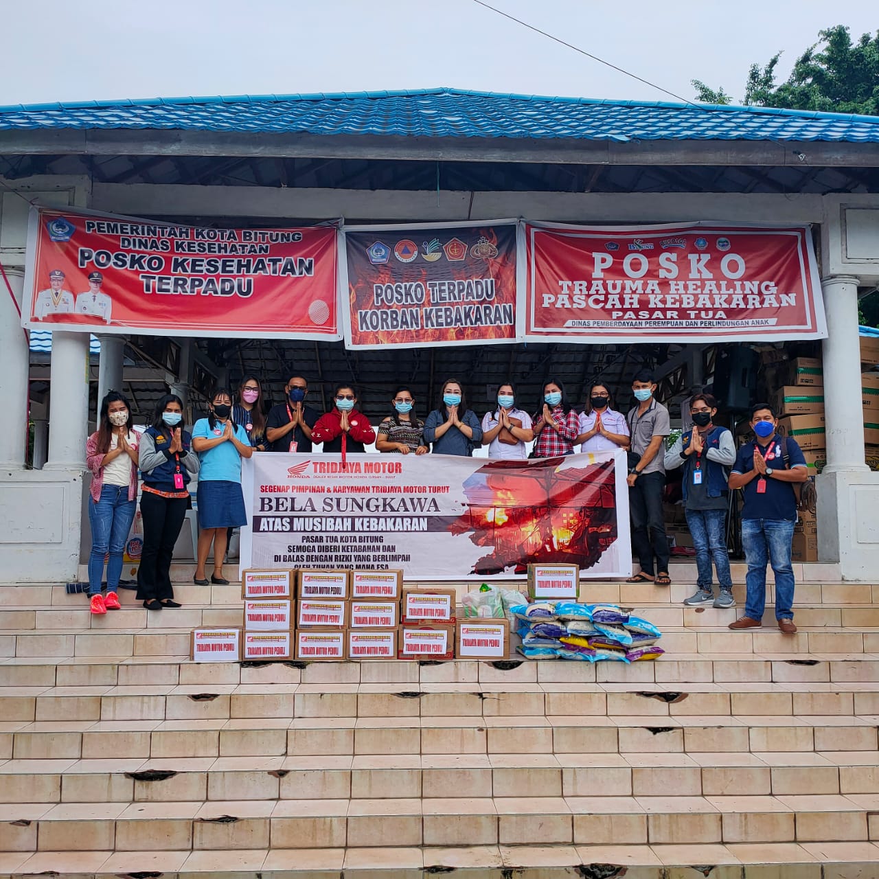 tridjaya-motor-cabang-bitung-menyalurkan-csr-kepada-masyarakat-korban-bencana.jpg