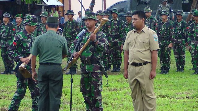 upacara-karya-bakti-tni_20150614_153927.jpg