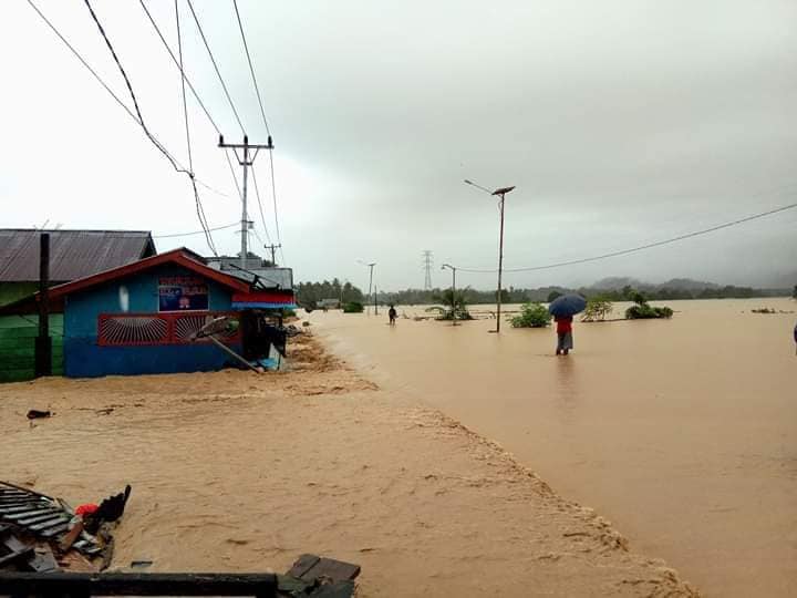 update-akses-jalan-trans-sulawesi-di-bolmut-tak-bisa-dilalui-akibat-banjir-bandang.jpg