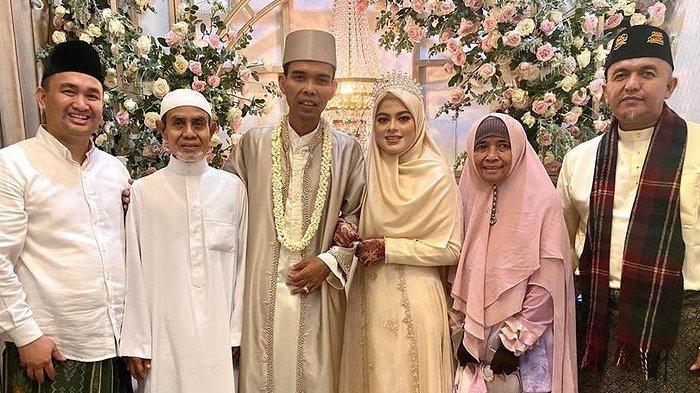 ustaz-abdul-somad-resmi-menikahi-fatimah-az-zahra-salim-barabud-1212.jpg