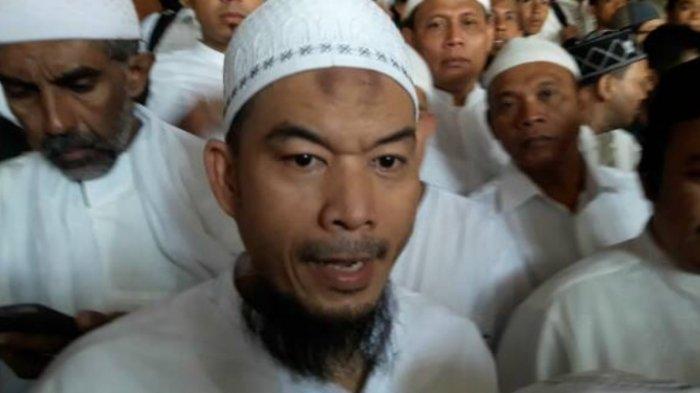 ustaz-ansufri-idrus-sambo.jpg