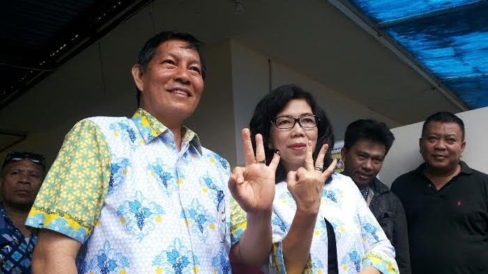 vicky-lumentut-dan-paula-runtuwene.jpg<pf>jelang-pilwako-manado-aaltje-saya-tak-mau-beratkan-olly.jpg<pf>ketua-partai-demokrat-manado-noortje-van-bone-45786t.jpg<pf>dpd-nasdem-mitra_20180702_190914.jpg