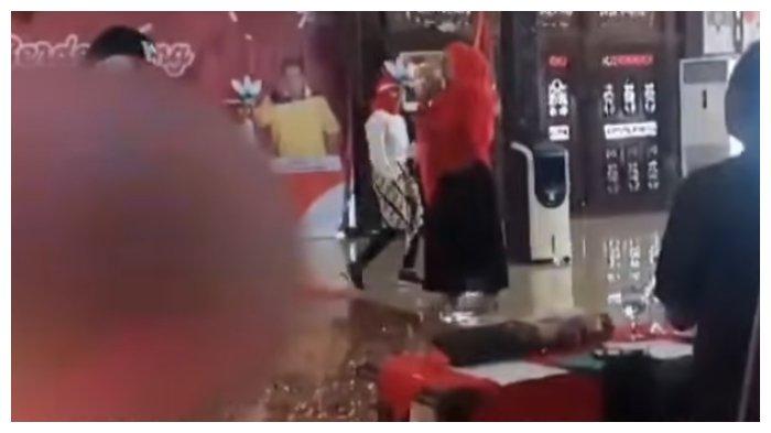 video-viral-detik-detik-seorang-asn-meninggal-saat-tengah-ikut-lomba-nyanyi.jpg