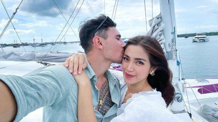 Vincent Verhaag Stres Bersaing dengan 3 Cowok saat Merebut Hati Jessica Iskandar