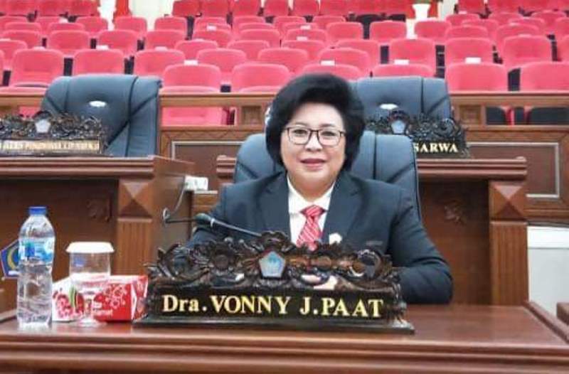 vonny-jane-paat-politisi-pdi-perjuangan-tribun-manado.jpg
