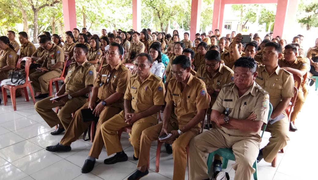 wabup-palandung-tatap-muka-dengan-pemerintahan-di-biaro.jpg