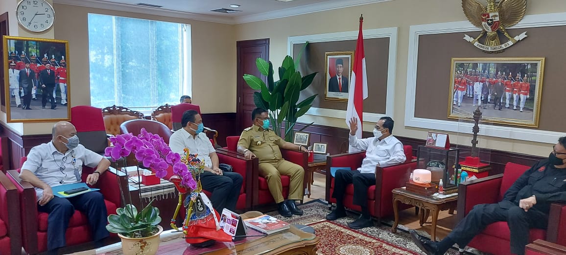 wabup-talaud-bertemu-dengan-dua-menteri-sekaligustribunmanadocoid.jpg