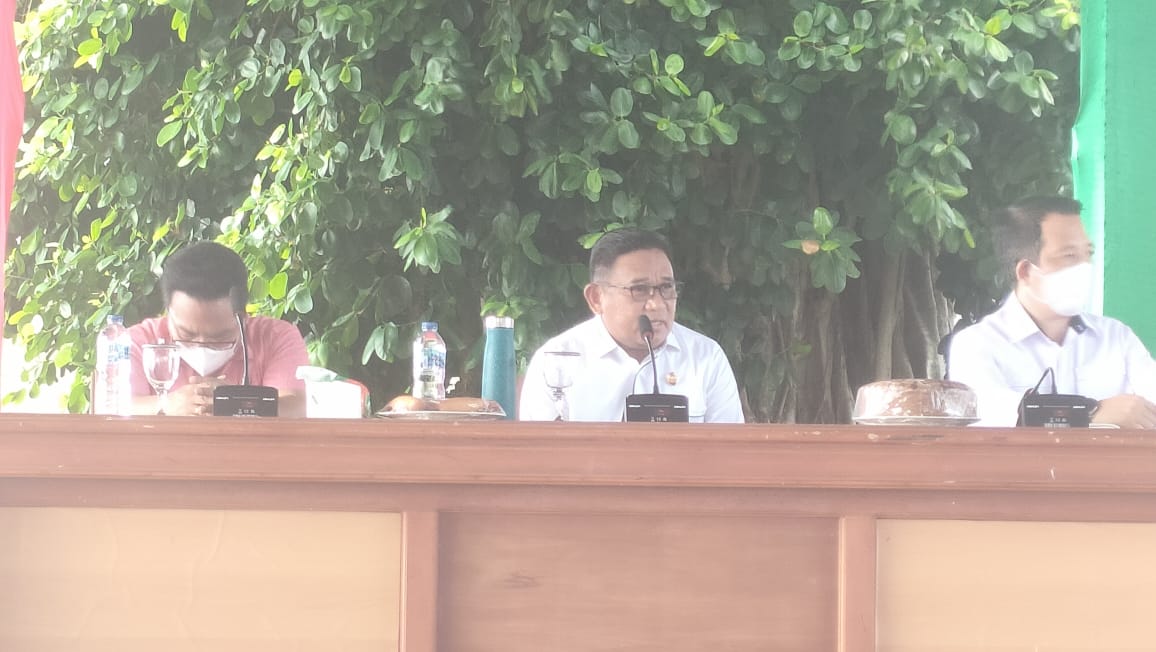 wakil-bupati-kabupaten-kepulauan-talaud-drs-moktar-arunde-parapaga-01.jpg