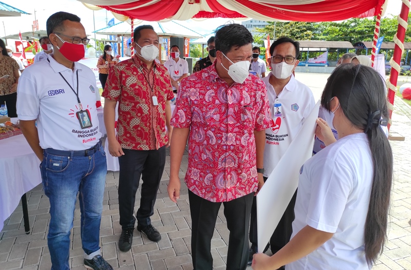 wakil-gubernur-sulut-steven-kandouw-didampingi-regional-ceo-bri-manado.jpg