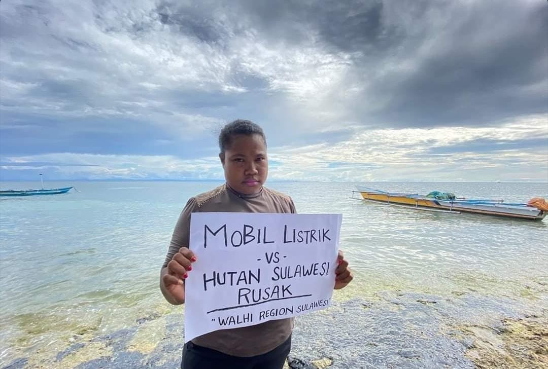 walhi-sulut-tolak-kebijakan-mobil-listrikhfdfh.jpg