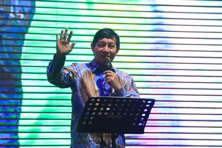 wali-kota-manado-gs-vicky-lumentut-3.jpg