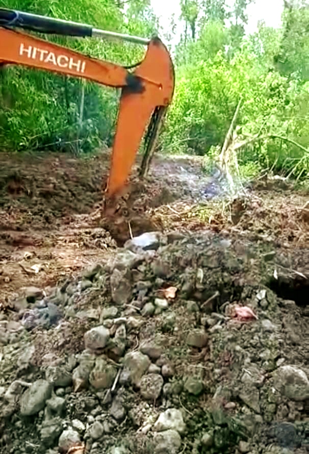 warga-keluhkan-pengrusakan-hutan-lindung-mangrove-di-desa-tambala-minahasagjfgjfgjgfj.jpg