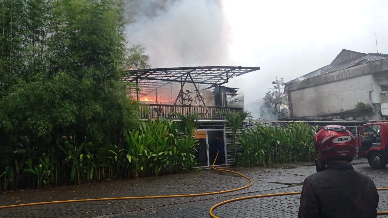 POPULER Sulut - Kebakaran Warong Kobong | Bursa Calon Gubernur Sulut 2024