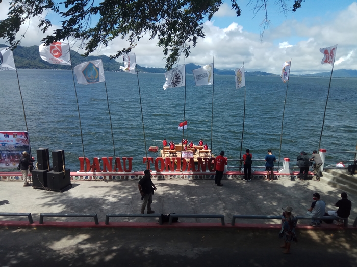 wisata-di-danau-tondano.jpg