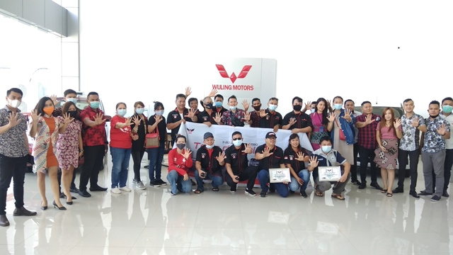 Wuling Club Indonesia Keliling Sulawesi, Catat Sejarah untuk Pertama Kalinya di Sulut