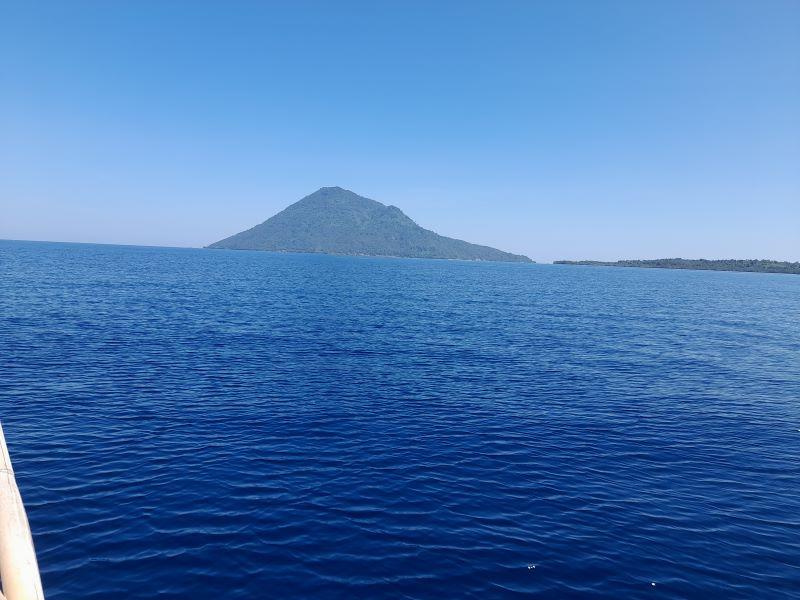 Warga Sebut Gunung Manado Tua di Sulawesi Utara Masih Dihuni Kera