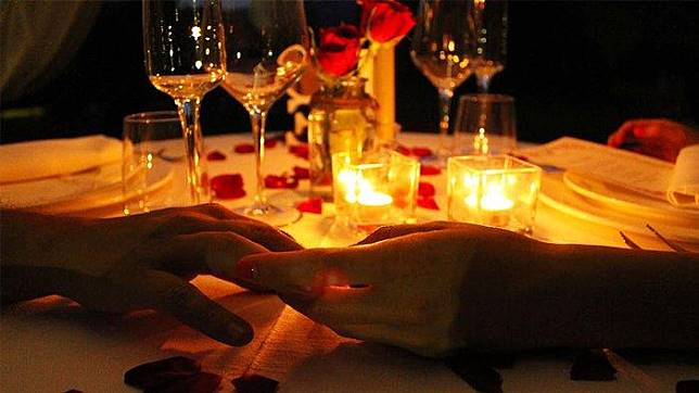 Ramalan Zodiak Cinta Besok Rabu 1 Juni 2022, Gemini Alami Kencan Memalukan, Leo Puas