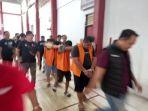 5-Tersangka-di-Minut-Ditangkap-Setelah-Jual-Makanan-Minuman-Kadaluarsaghgfhfg.jpg