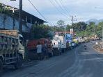 Antrian-Solar-di-SPBU-Ringroad-Manado-Sulutfghjfghfh.jpg