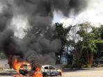 Api-membakar-4-unit-mobil-yang-terparkir-di-salah-satu-objek-wisata-di-Banjarbaru-Kalsel.jpg