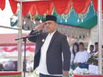 Bupati-Bolmong-Yusra-Alhabsyi-bertindak-sebagai-inspektur-upacara-dalam-peringatan-Hari-Santri.jpg