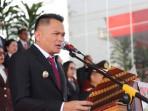 Bupati-Minahasa-Tenggara-Ronald-Kandoli-saat-menjadi-Inspektur-Upacara-Hari-Kesaktian-Pacasila.jpg