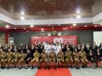 Bupati-Minut-Joune-Ganda-melakukan-roling-pejabat-administrator-dan-pengawas.jpg