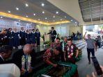 Bupati-Minut-Joune-Ganda-saat-peresmian-GMAHK-di-Jalan-Soekarno-Minut-Sulawesi-Ut.jpg